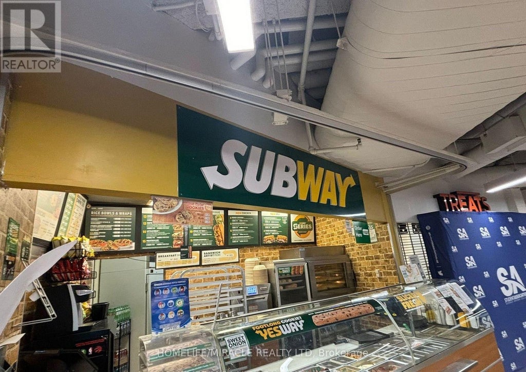 142 Kendal Avenue, Toronto (casa Loma)