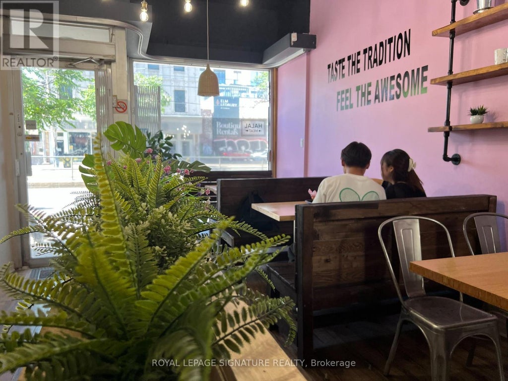 283 College Street, Toronto (university)