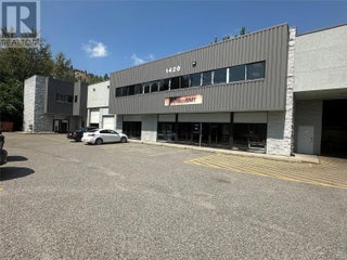 1418-1420 Hunter Court. Kelowna, British Columbia