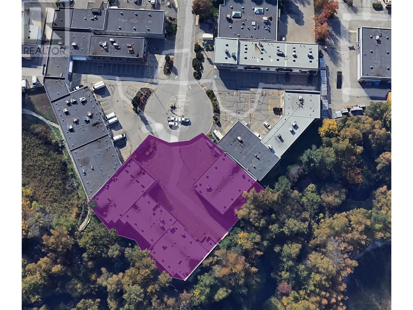 1418-1420 Hunter Court. Kelowna, British Columbia