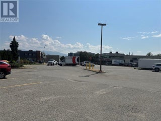 1418-1420 Hunter Court. Kelowna, British Columbia