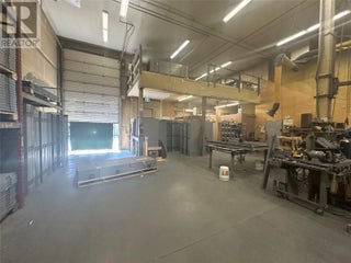 1418-1420 Hunter Court. Kelowna, British Columbia