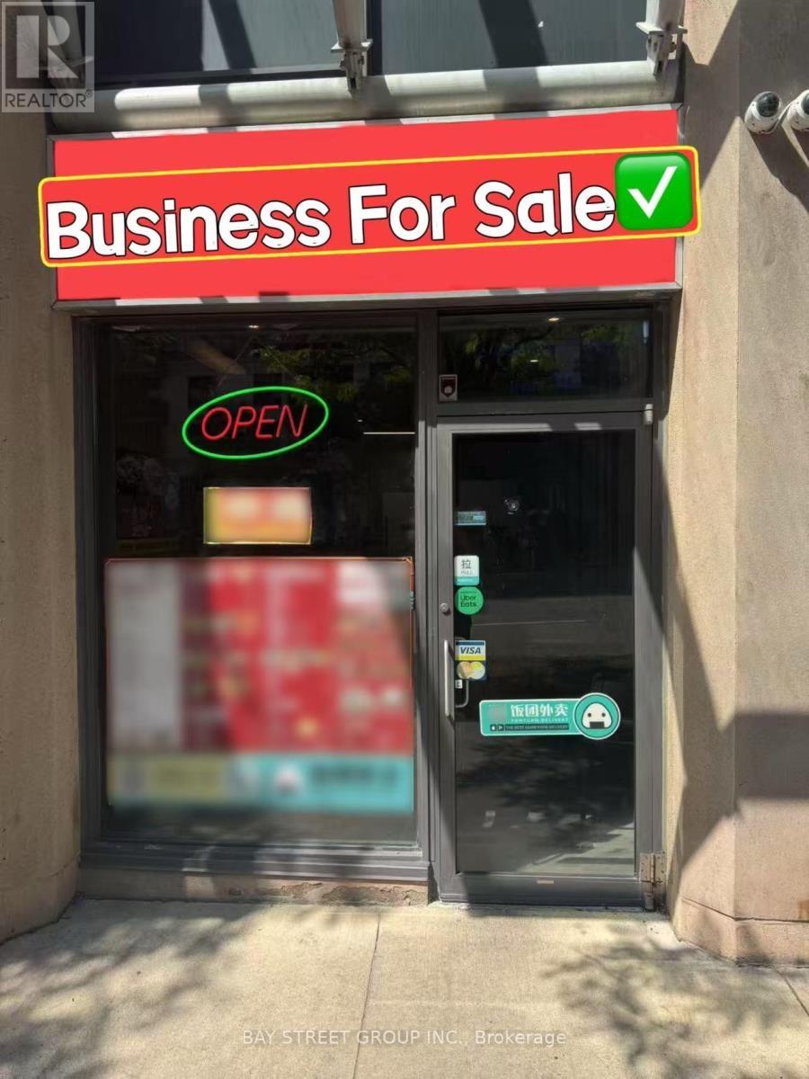 30 - 15 Northtown Way, Toronto (willowdale East)