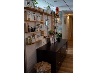 545 Lawrence Avenue Unit# 101a. Kelowna, British Columbia