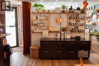 545 Lawrence Avenue Unit# 101a. Kelowna, British Columbia