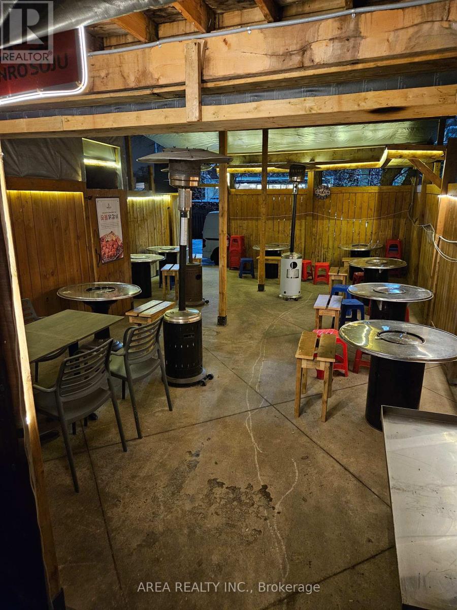 5310 Yonge Street, Toronto (willowdale West)