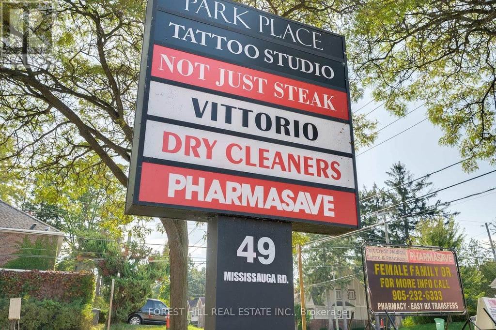 3 - 49 Mississauga Road N, Mississauga (port Credit)