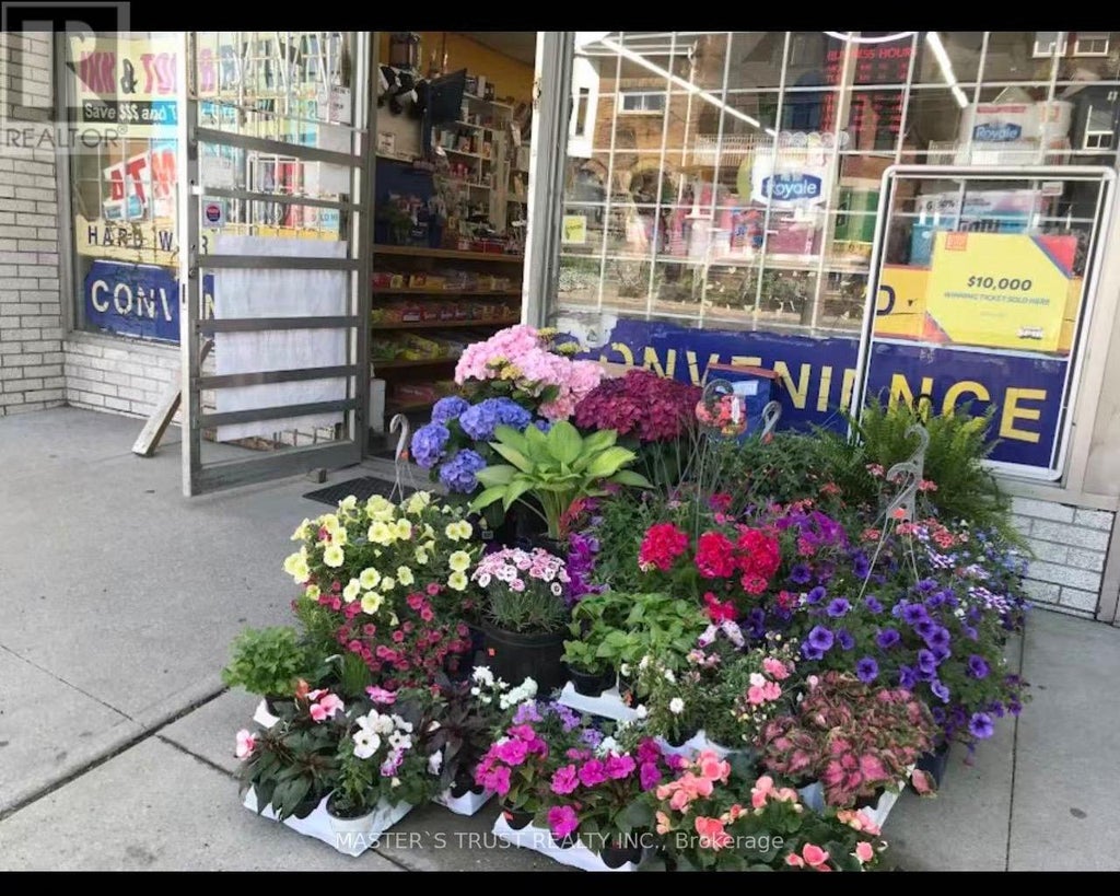 325 St George Street, Toronto (annex)