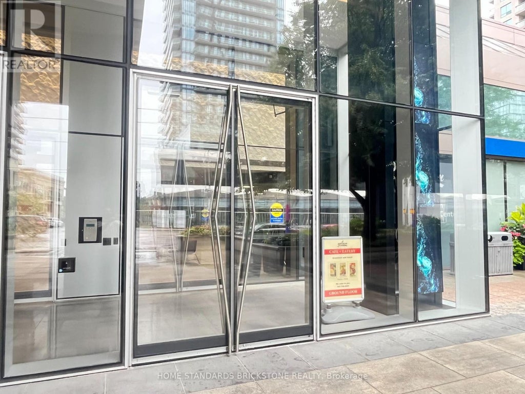 5255 Yonge Street, Toronto (willowdale East)