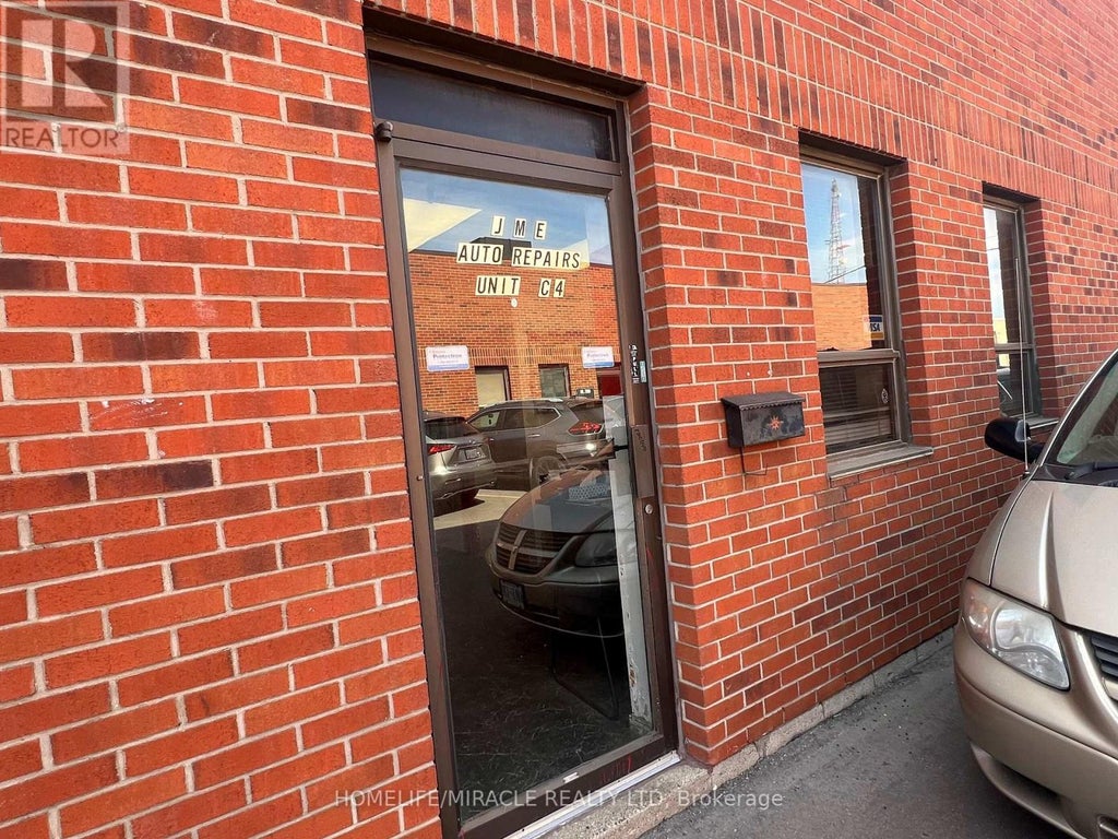 C4-55 Selby Road, Brampton (brampton East Industrial)