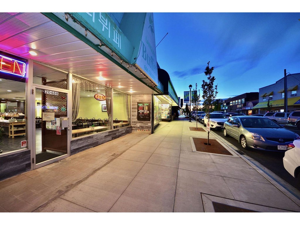 20488 Fraser Highway, Langley