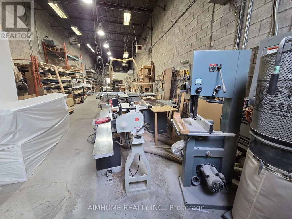 250 Consumers Road, Toronto (henry Farm)