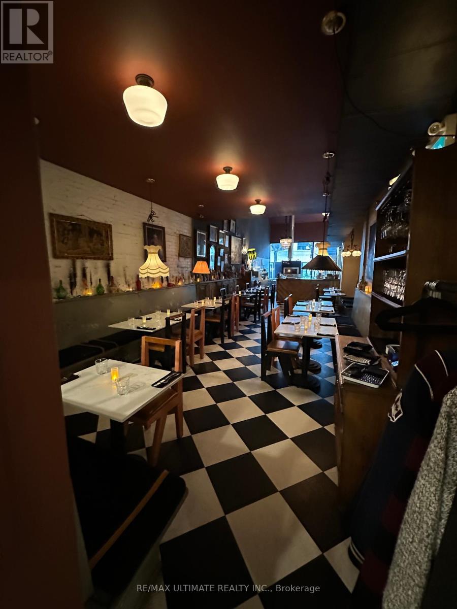 298 - 300 James Street N, Hamilton (beasley)