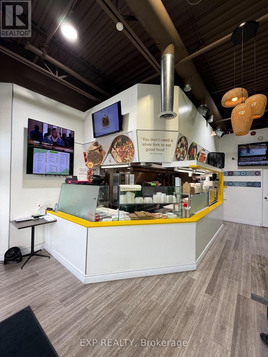 17 - 2555 Victoria Park Avenue, Toronto (tam O'shanter-Sullivan)