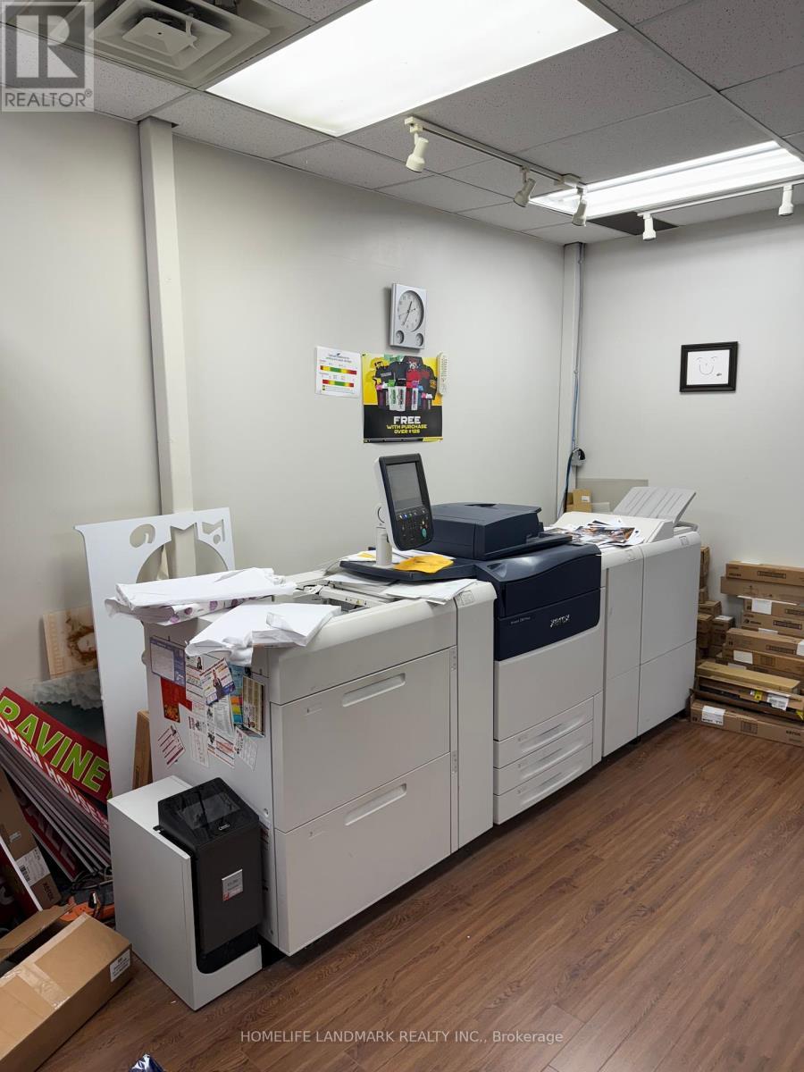 24 - 585 Middlefield Road, Toronto (milliken)