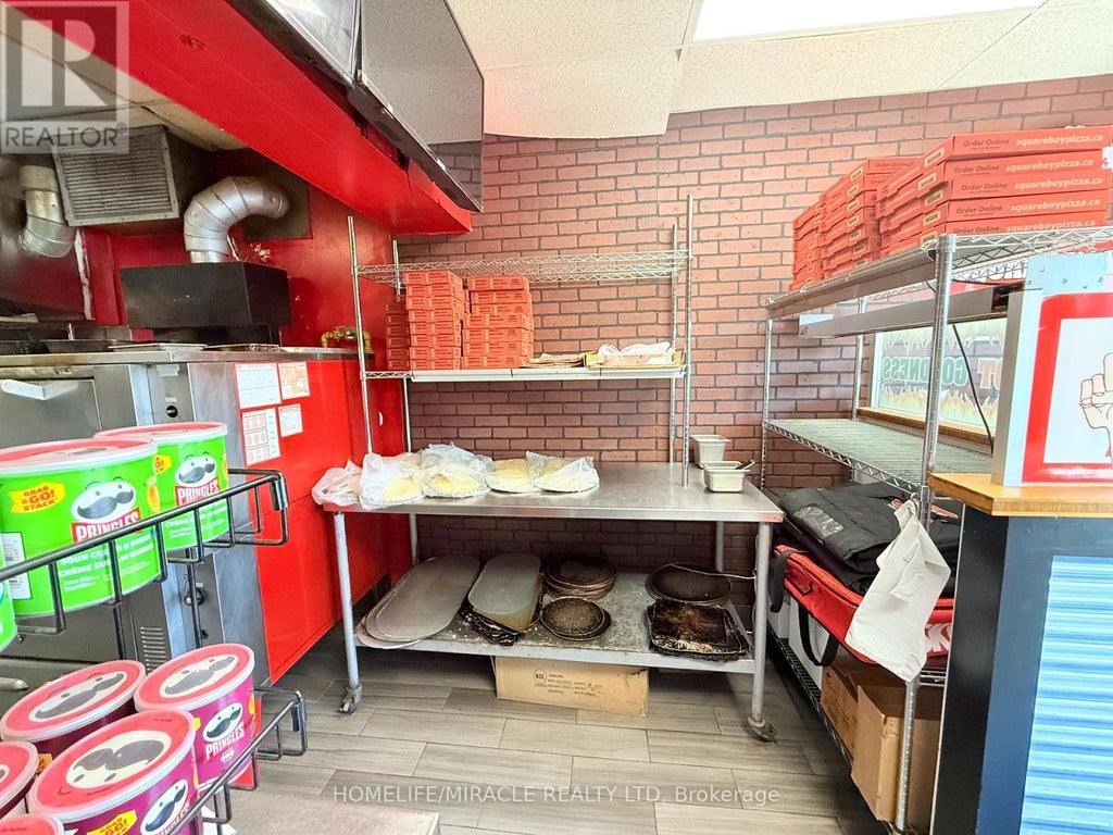 3 Harwood Avenue S, Ajax (central)