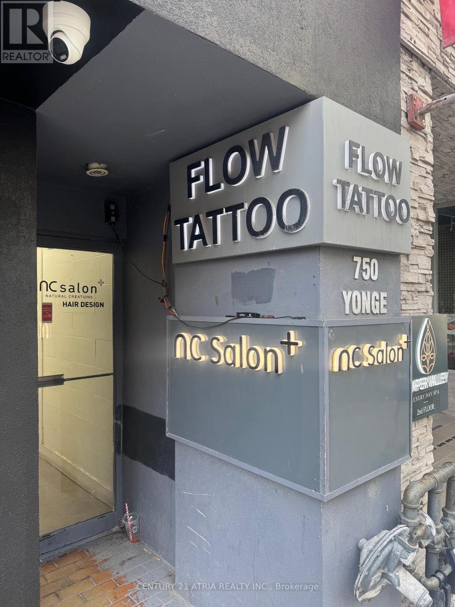 750 Yonge Street, Toronto (bay Street Corridor)