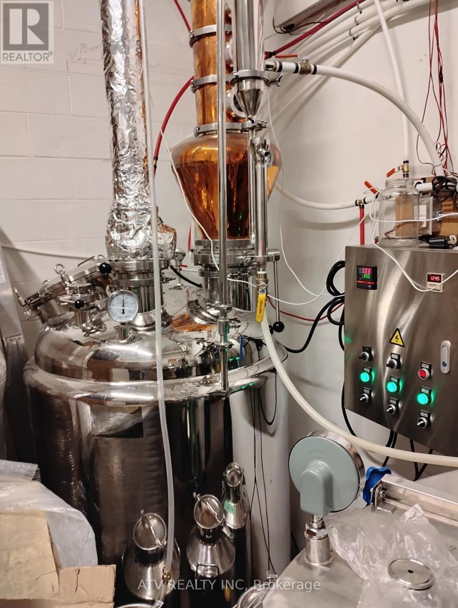 3 - 4536 Montrose Road, Niagara Falls (ascot)