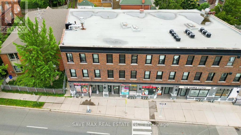 1010 King Street E, Hamilton (gibson)