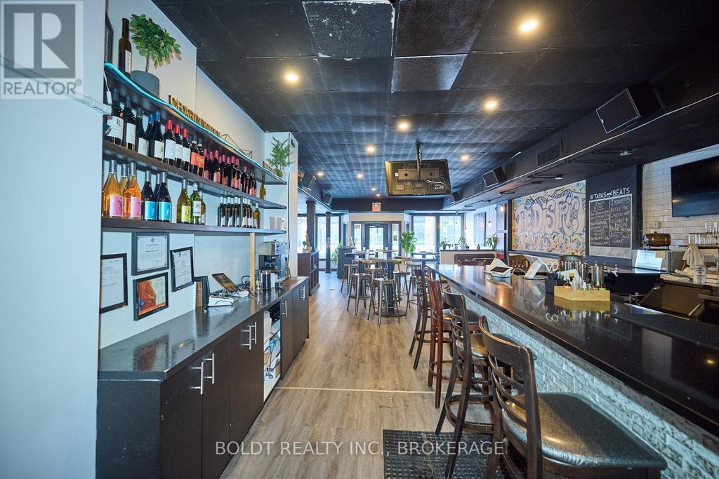 24 St. Paul Street, St. Catharines (downtown)