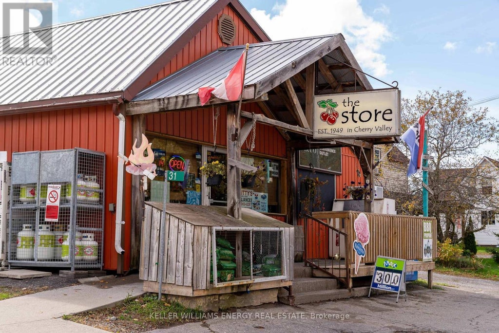 31 County Road 18 Road, Prince Edward County (athol Ward)