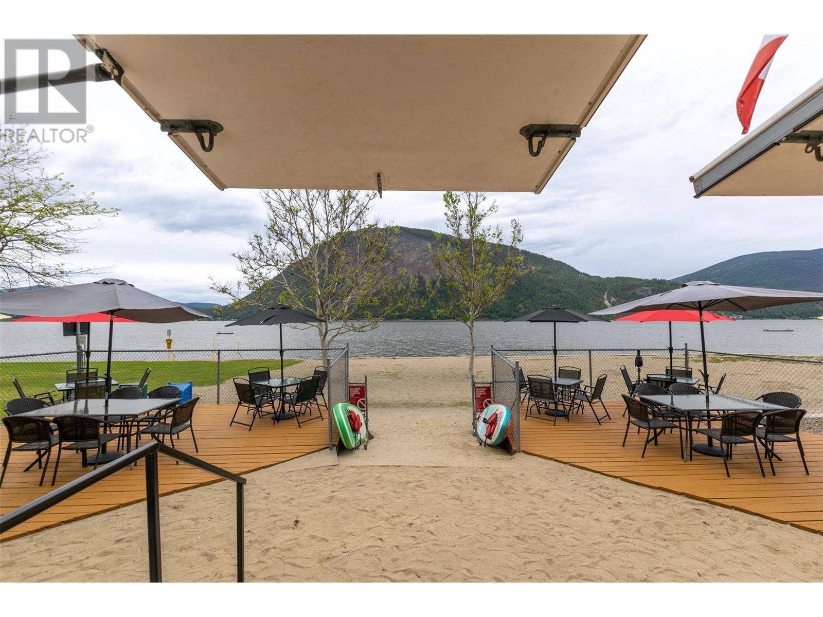 7220 36 Street Ne. Salmon Arm, British Columbia