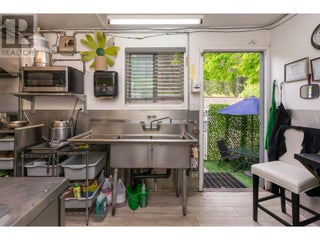 7220 36 Street Ne. Salmon Arm, British Columbia