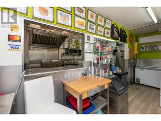 7220 36 Street Ne. Salmon Arm, British Columbia