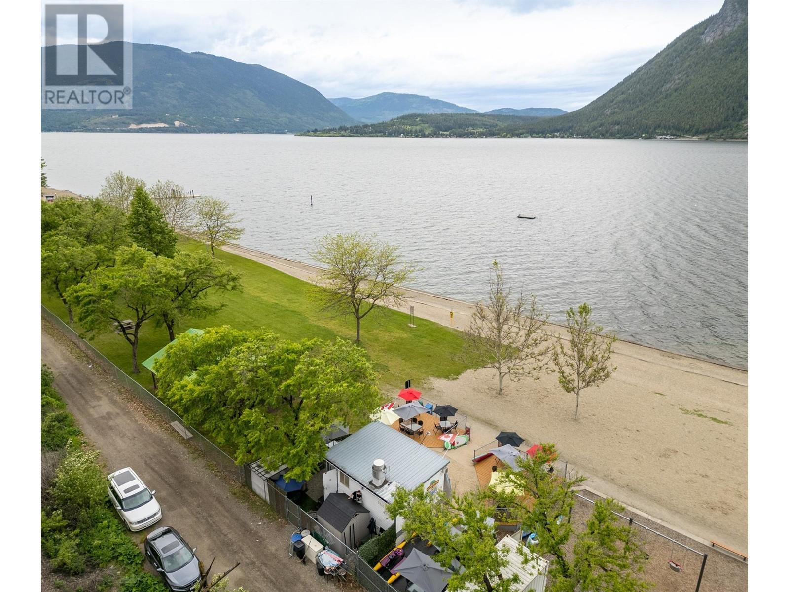 7220 36 Street Ne. Salmon Arm, British Columbia