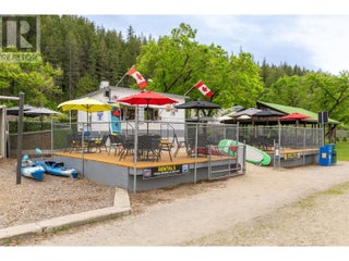 7220 36 Street Ne. Salmon Arm, British Columbia