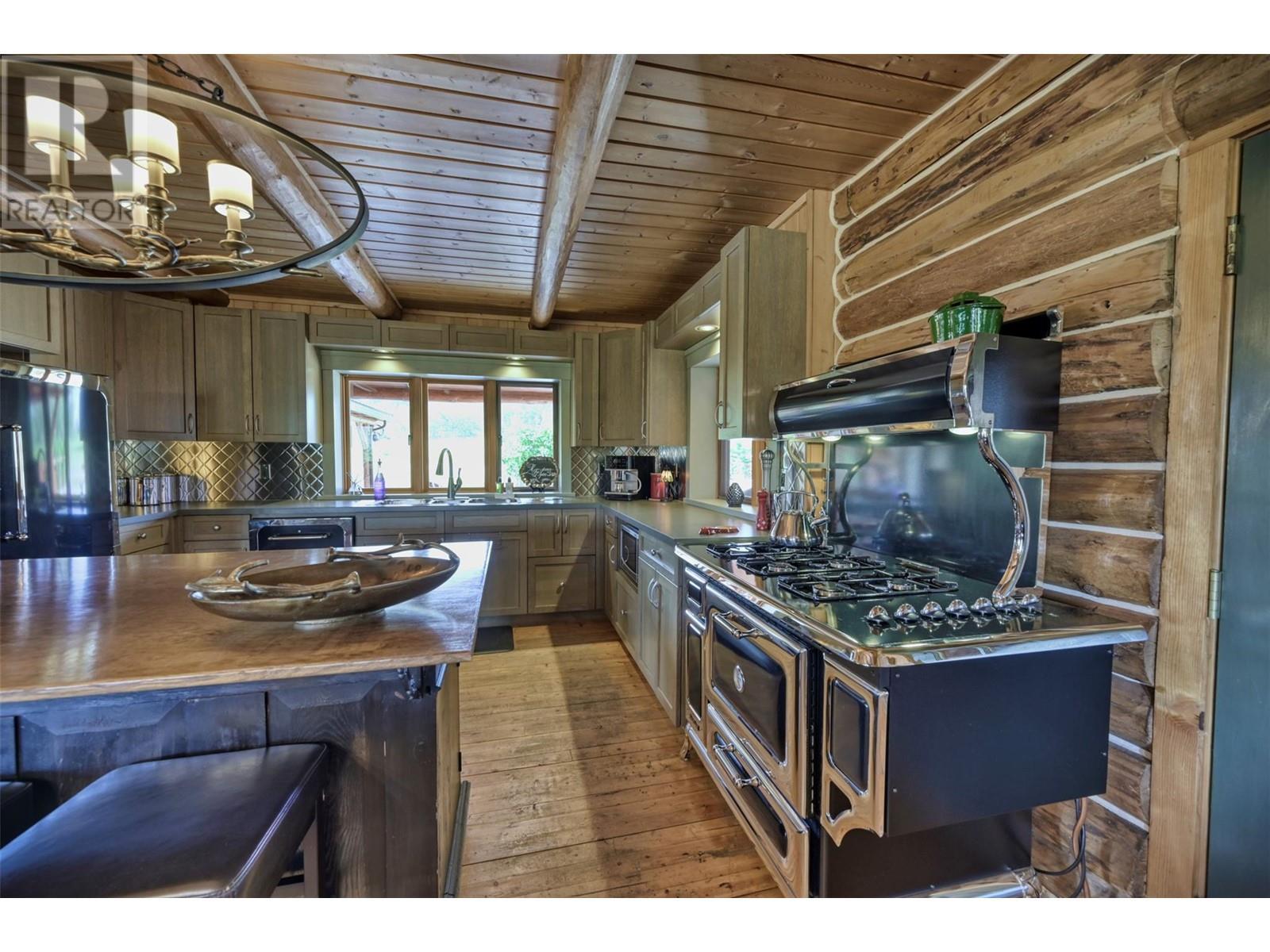 1000 Halfway Lake Road. Princeton, British Columbia