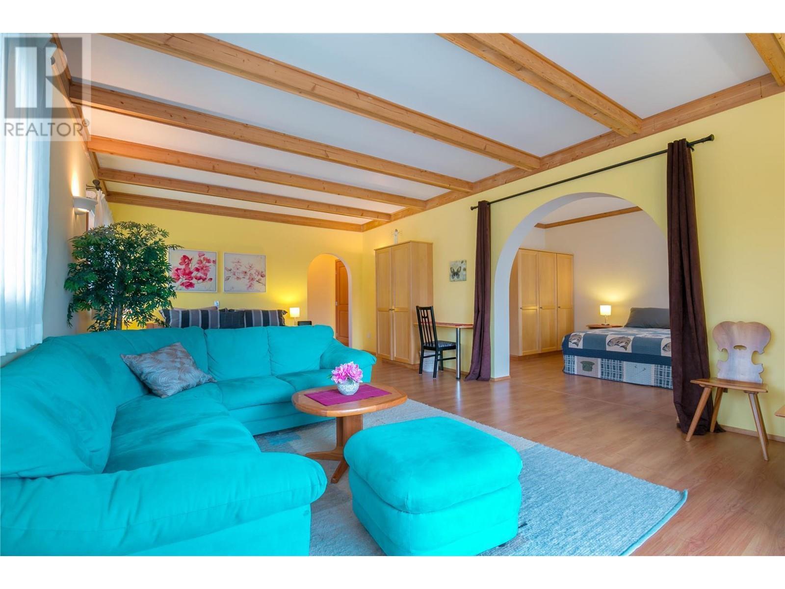 2190 30 Street Ne. Salmon Arm, British Columbia