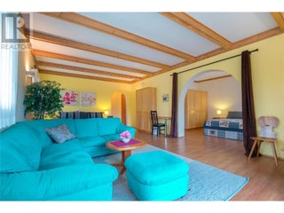 2190 30 Street Ne. Salmon Arm, British Columbia