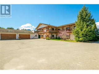 2190 30 Street Ne. Salmon Arm, British Columbia