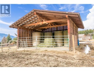 2190 30 Street Ne. Salmon Arm, British Columbia