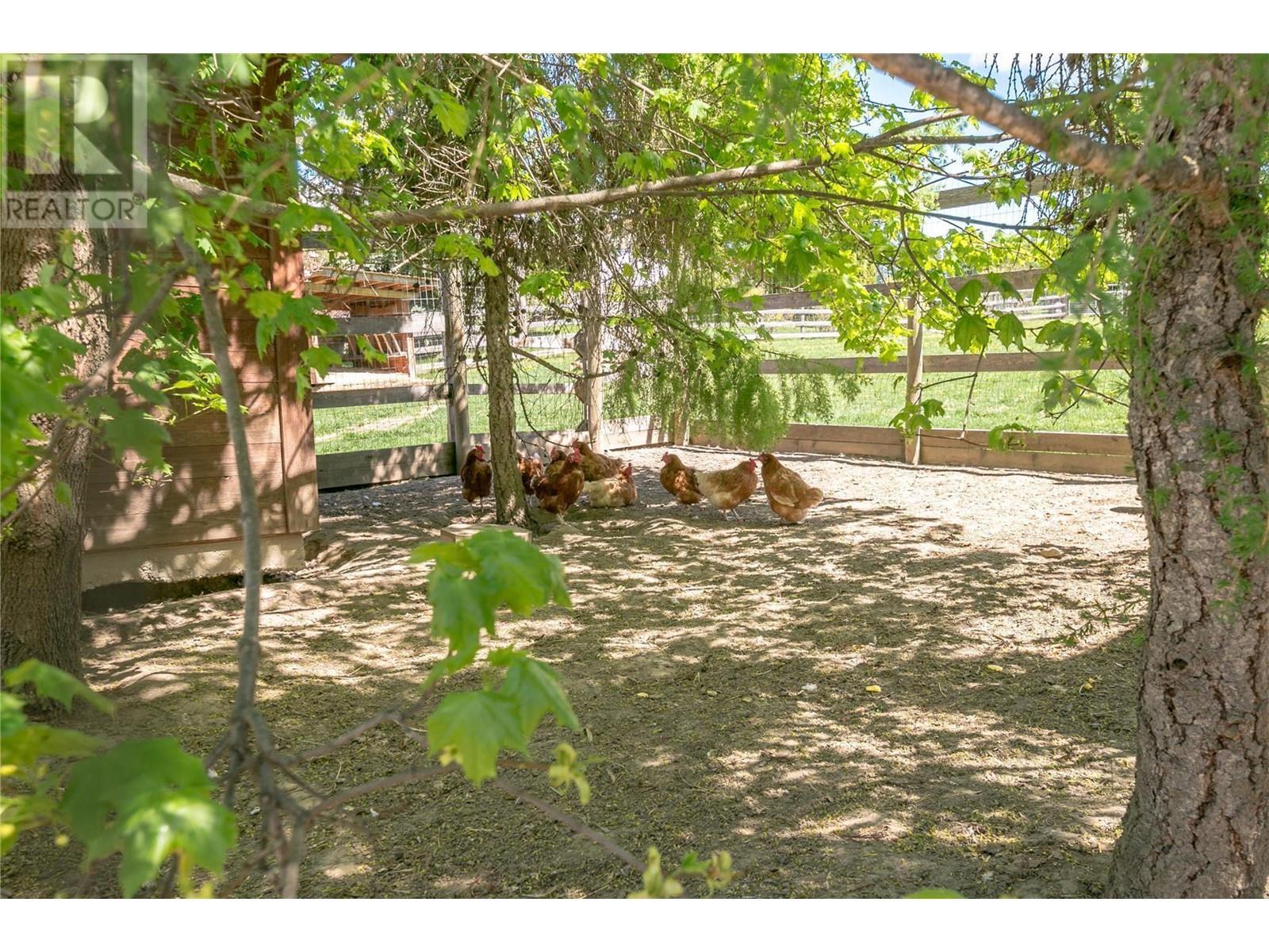 2190 30 Street Ne. Salmon Arm, British Columbia