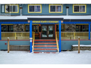 142 Main Street. Silver Star, British Columbia