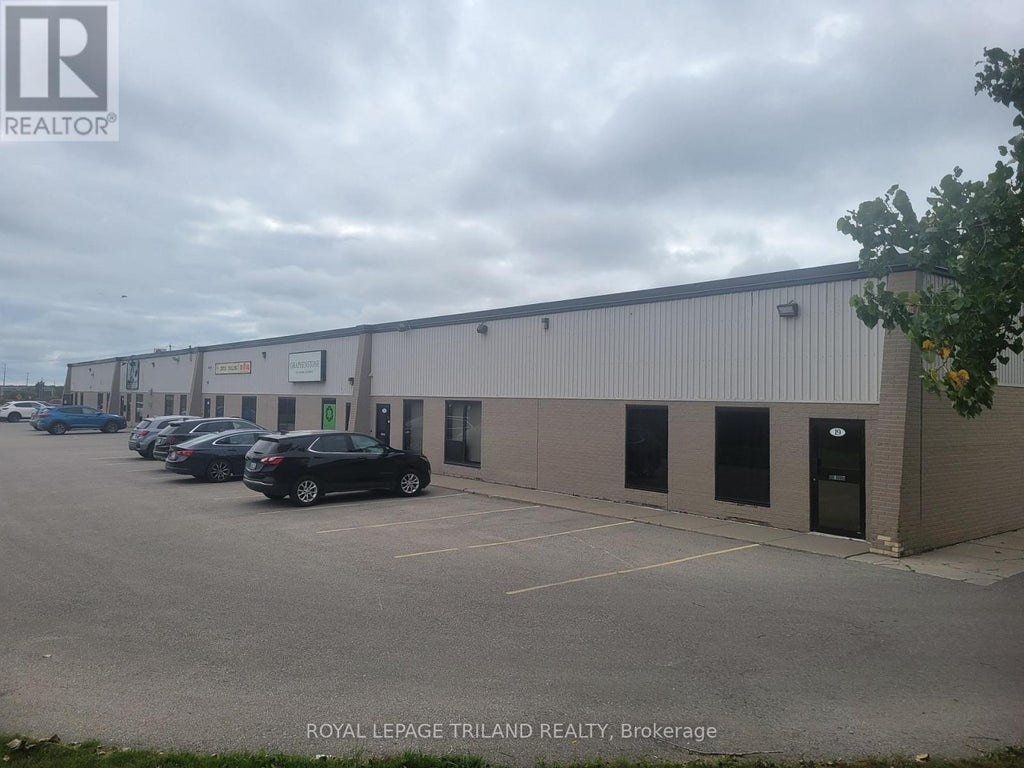 17 - 280 Edward Street, St. Thomas