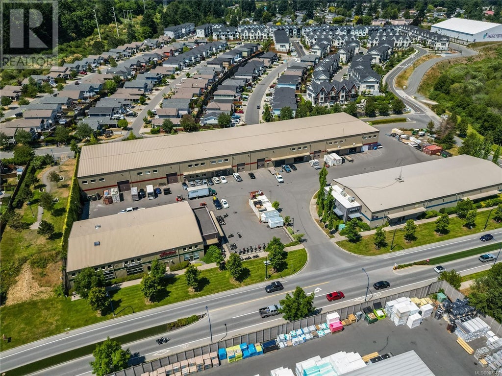 116 2950 West Shore Pkwy, Langford