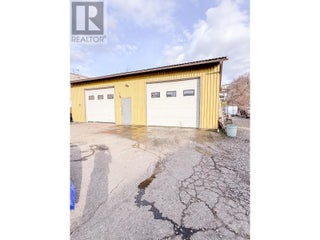 1909 43 Street. Vernon, British Columbia