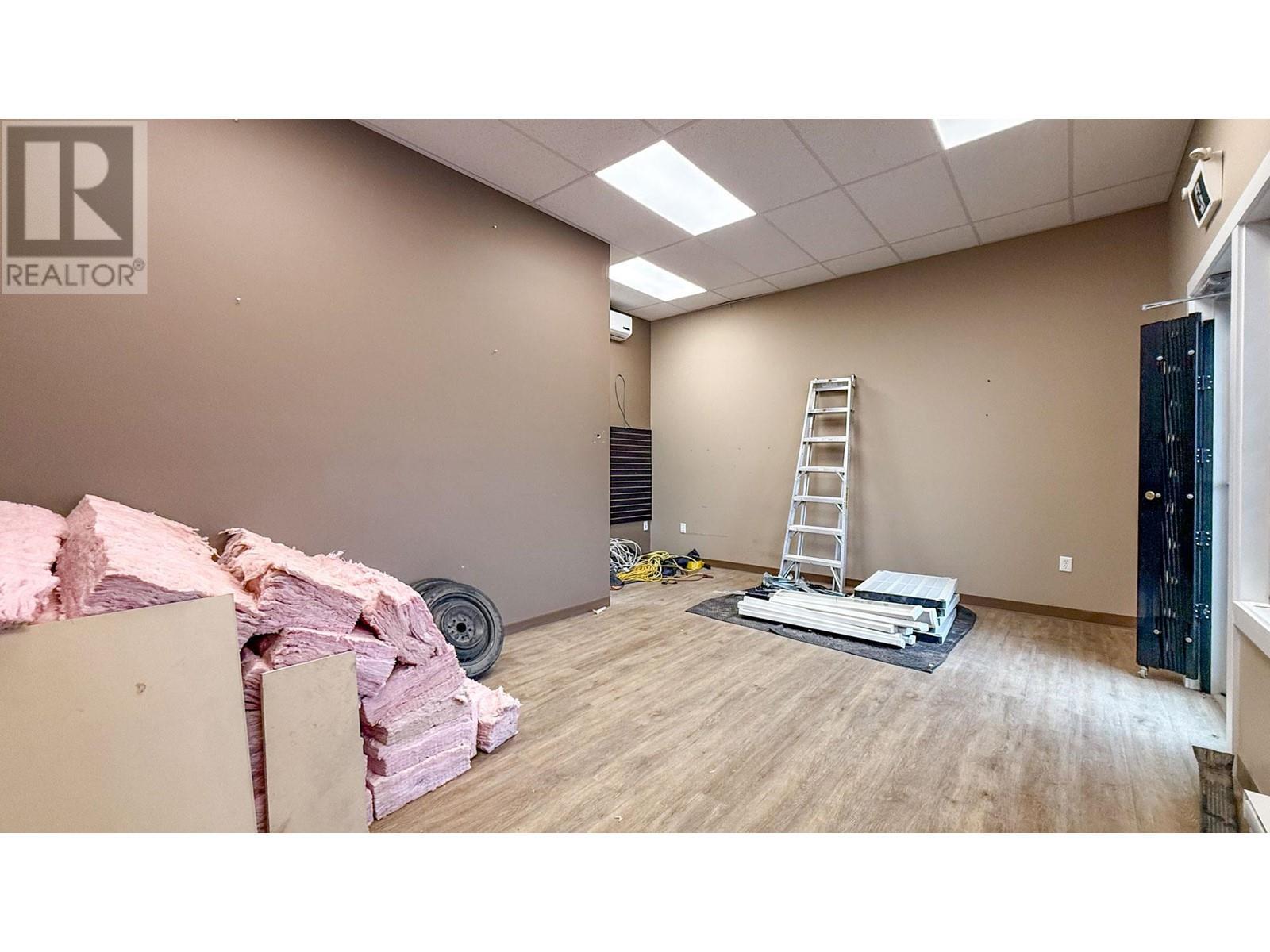 9013 - 9021 Jim Bailey Road. Kelowna, British Columbia