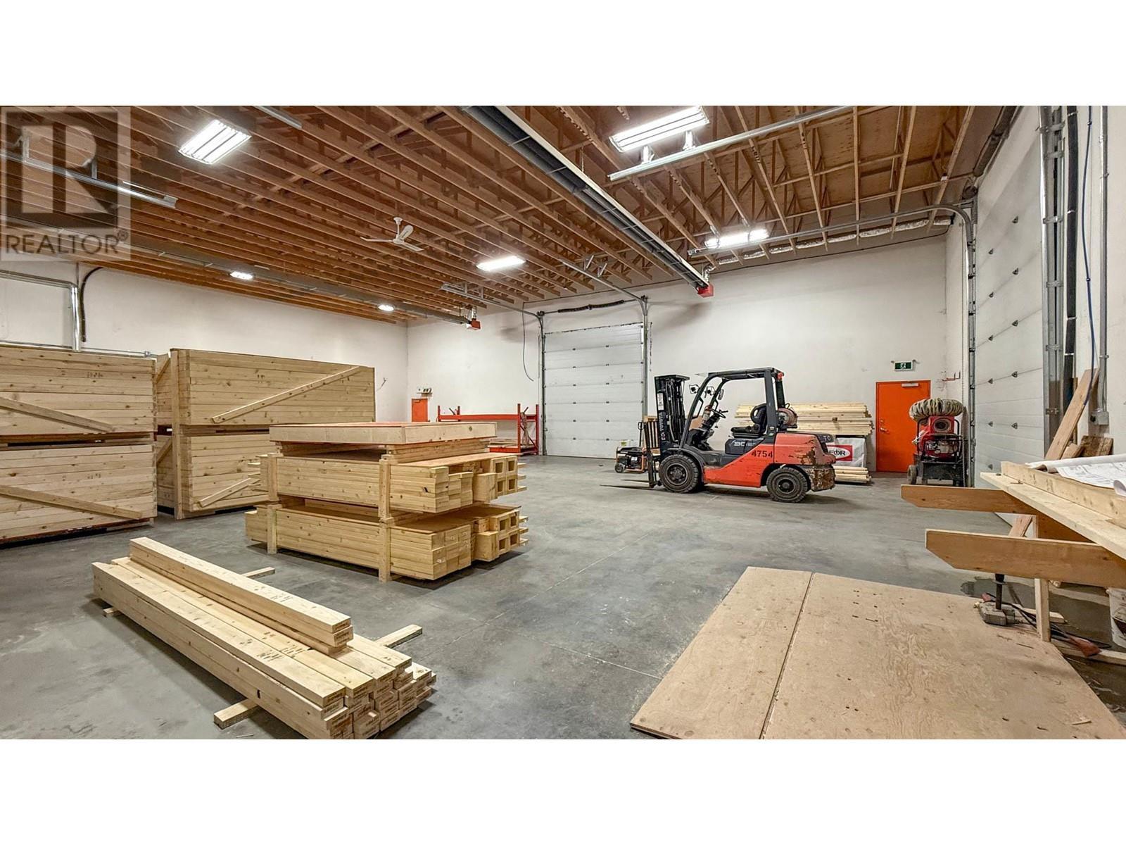 9013 - 9021 Jim Bailey Road. Kelowna, British Columbia