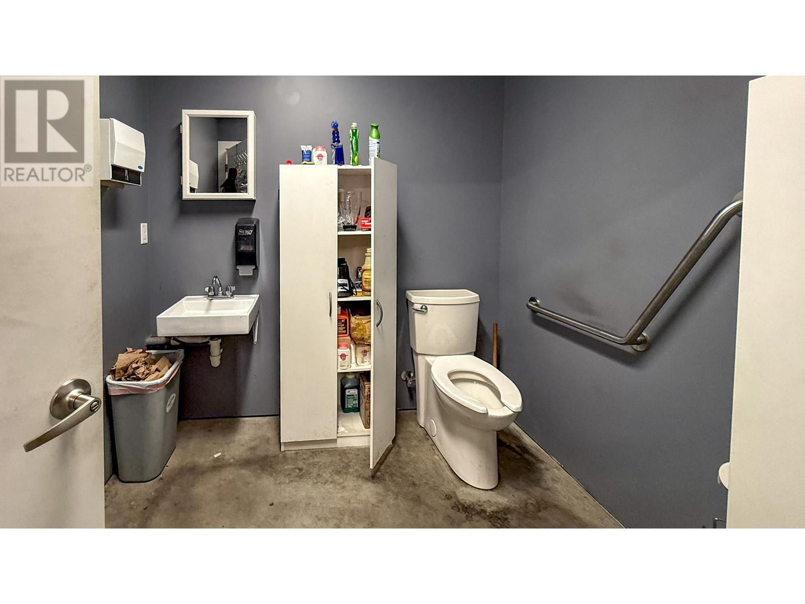 9013 - 9021 Jim Bailey Road. Kelowna, British Columbia