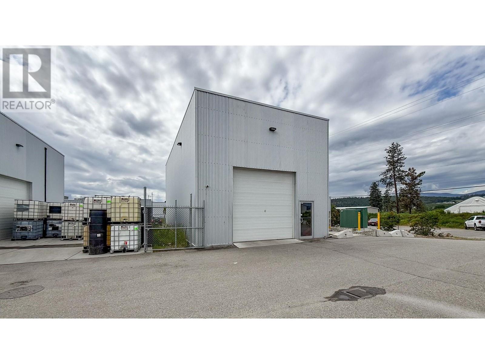 9013 - 9021 Jim Bailey Road. Kelowna, British Columbia