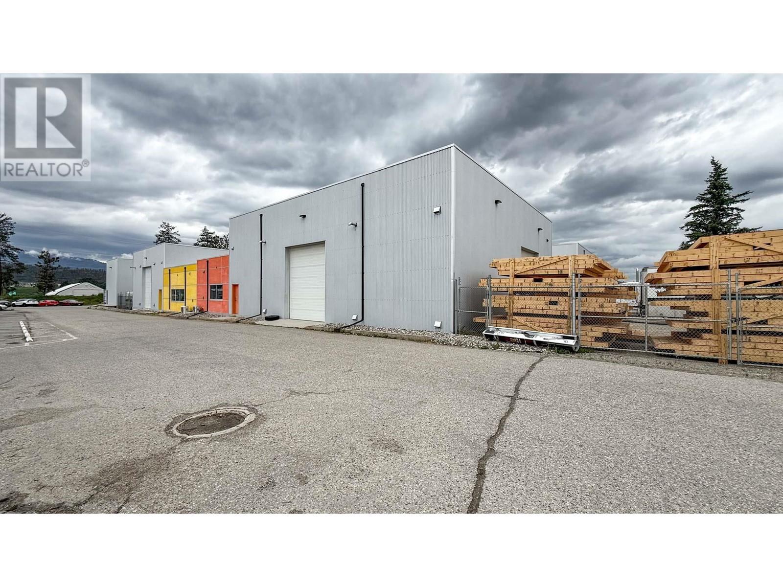 9013 - 9021 Jim Bailey Road. Kelowna, British Columbia