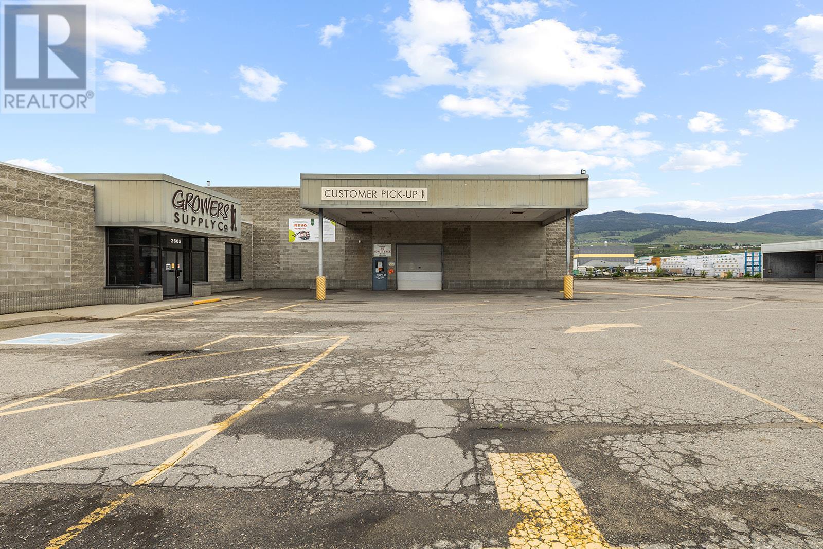 2605 Acland Road. Kelowna, British Columbia