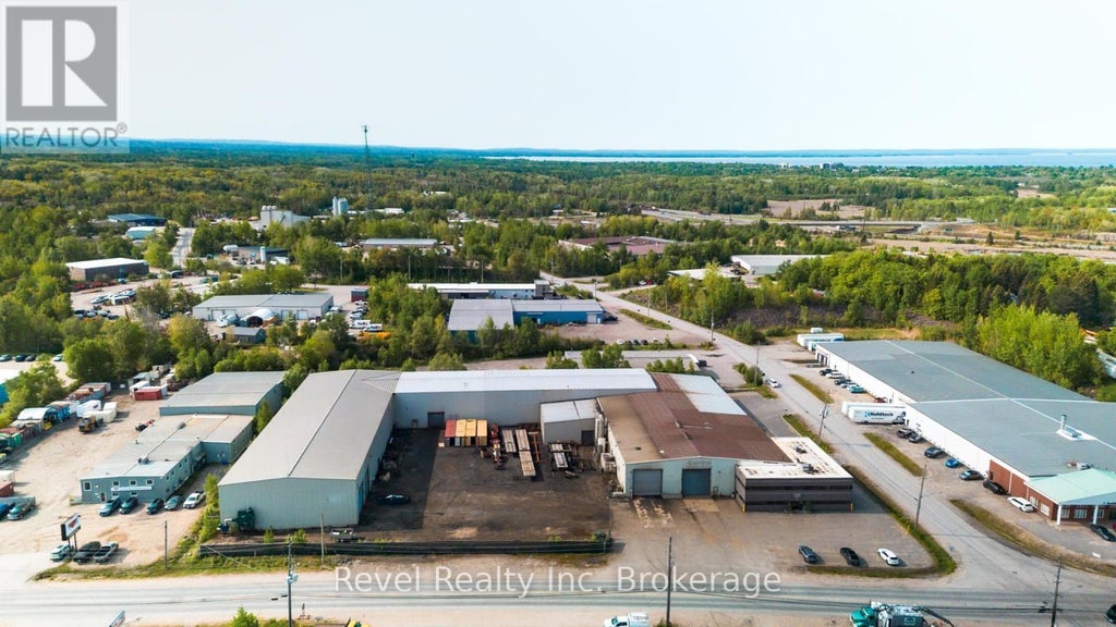 1811 Seymour Street, North Bay (birchaven)