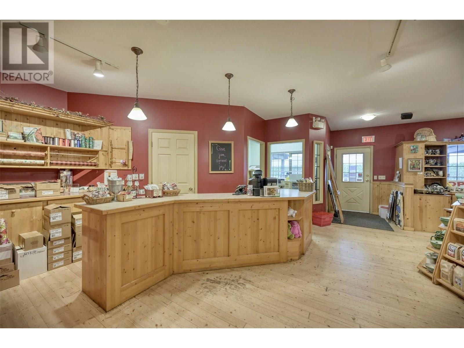 6206 Canyon View Road. Summerland, British Columbia