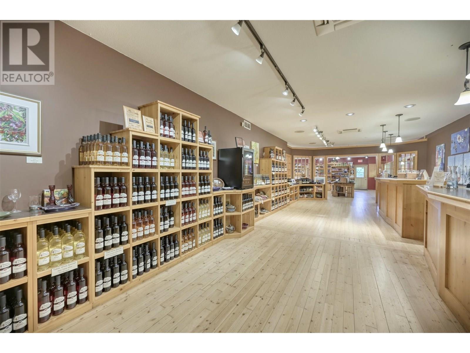 6206 Canyon View Road. Summerland, British Columbia