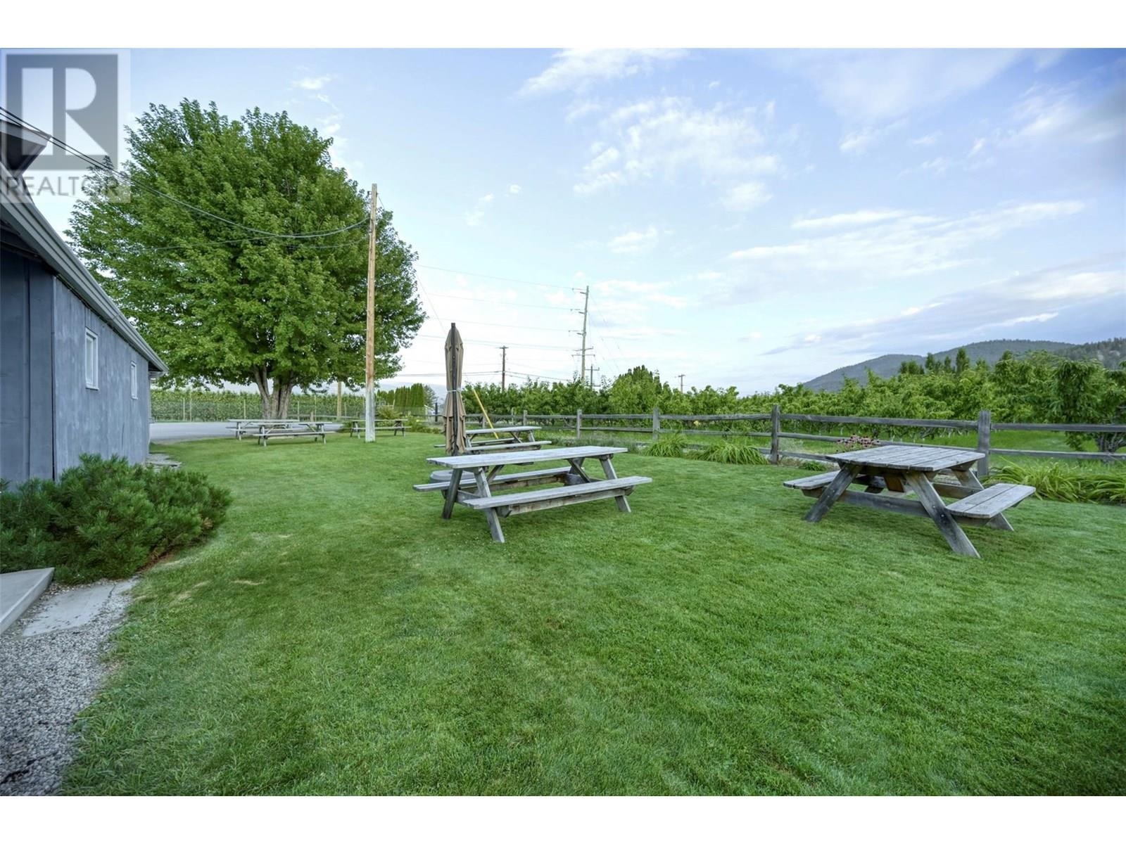 6206 Canyon View Road. Summerland, British Columbia